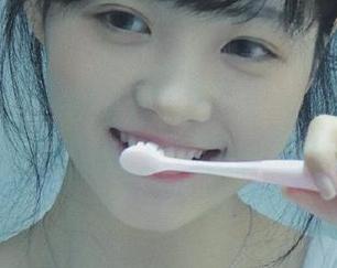 Pia (피아)[DJAWA]三文鱼，精选作品呈现她对生活的独到见解和感悟.txt